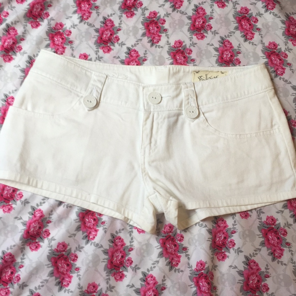 White Shorts - Lost Brand